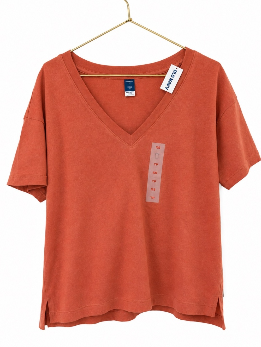 🆓 $0 WITH PURCHASE - OLD NAVY NWT Vintage Tee Coral Terracotta V Neck XS